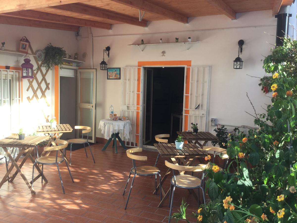 B&B La Terrazza Napoli Exterior foto